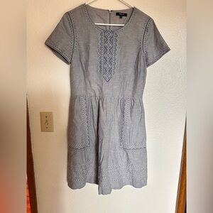 Madewell embroidered dress. Size 4. Blue grey.